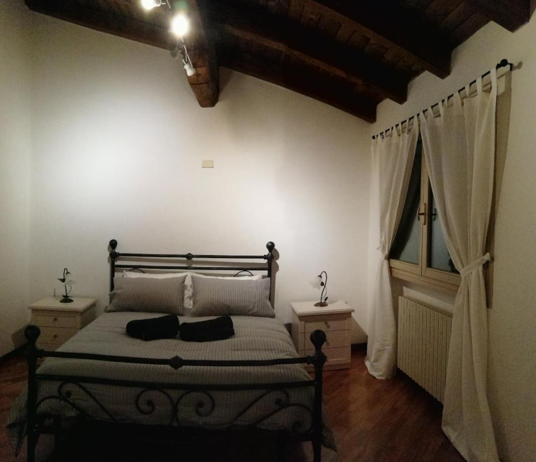 De' Pepoli Apartments Bolonya Oda fotoğraf