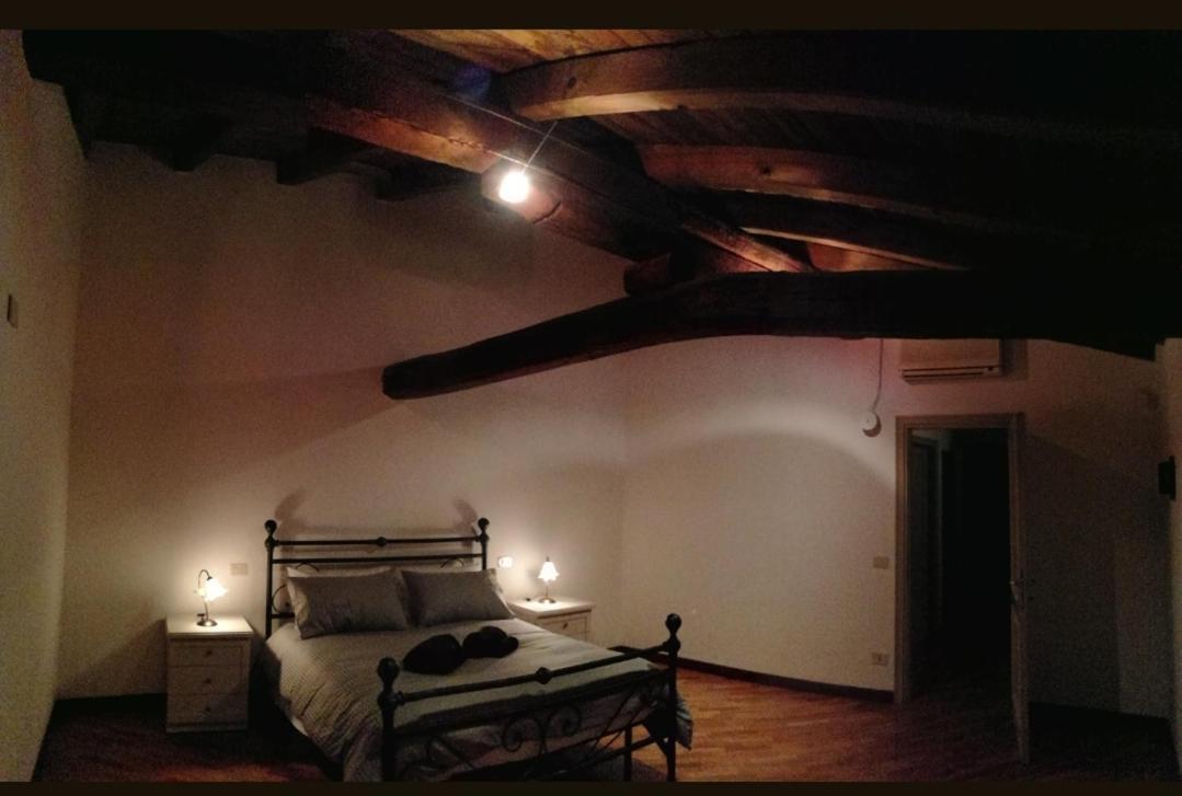 De' Pepoli Apartments Bolonya Oda fotoğraf