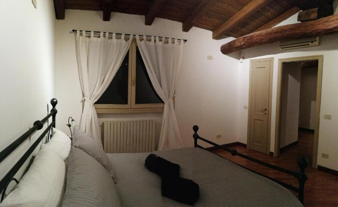 De' Pepoli Apartments Bolonya Oda fotoğraf